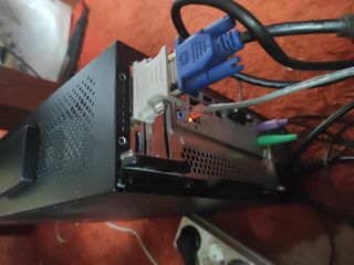 torre acer  aspire x1935 win 10  i3 8ram