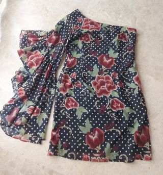 Vestido de gasa lunares y flores