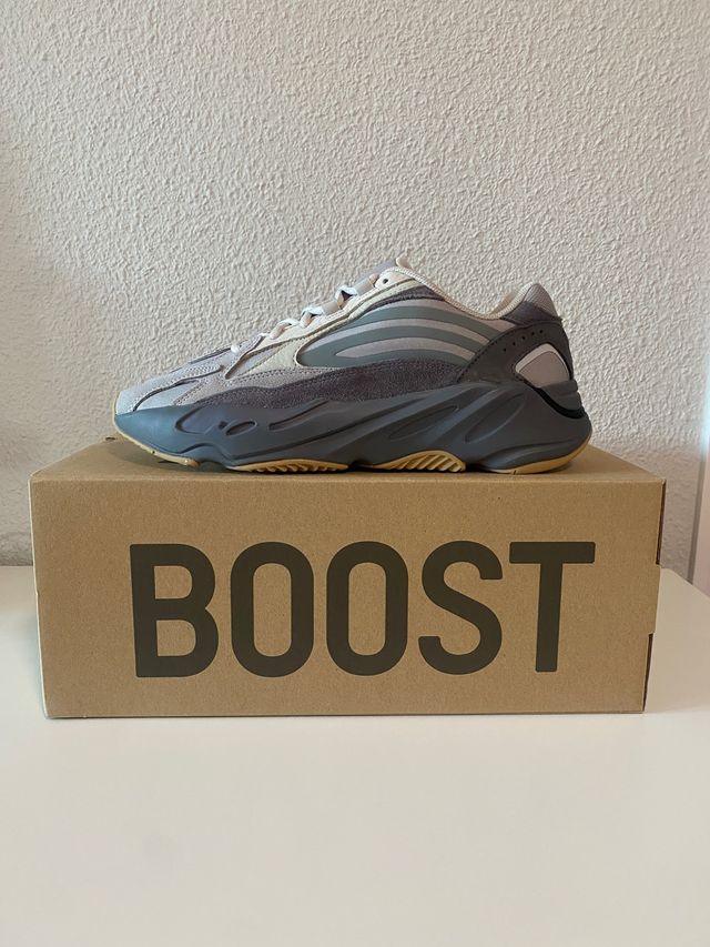 Adidas Yeezy Boost 700 Tephra 44