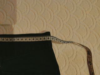 pantalón chino gris oscuro