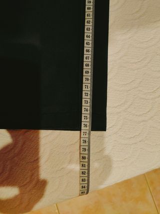 pantalón chino gris oscuro