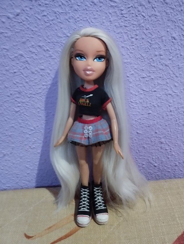 muñeca bratz Cloe (reroot)
