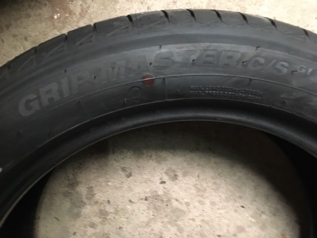 DOS NEUMATICOS NUEVOS A ESTRENAR 235/50/19 99t