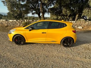 RENAULT CLIO RS4