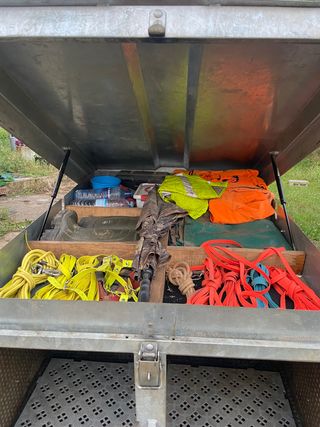 Se vende remolque de caza