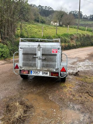 Se vende remolque de caza