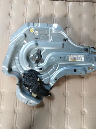 elevalunas  huyundai elantra 98 al 06