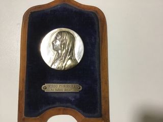 Icono Virgo Purísima, escultor Ruffony. Se cuelga