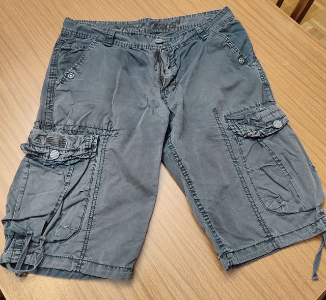 Pantalón corto tipo cargo talla L/XL
