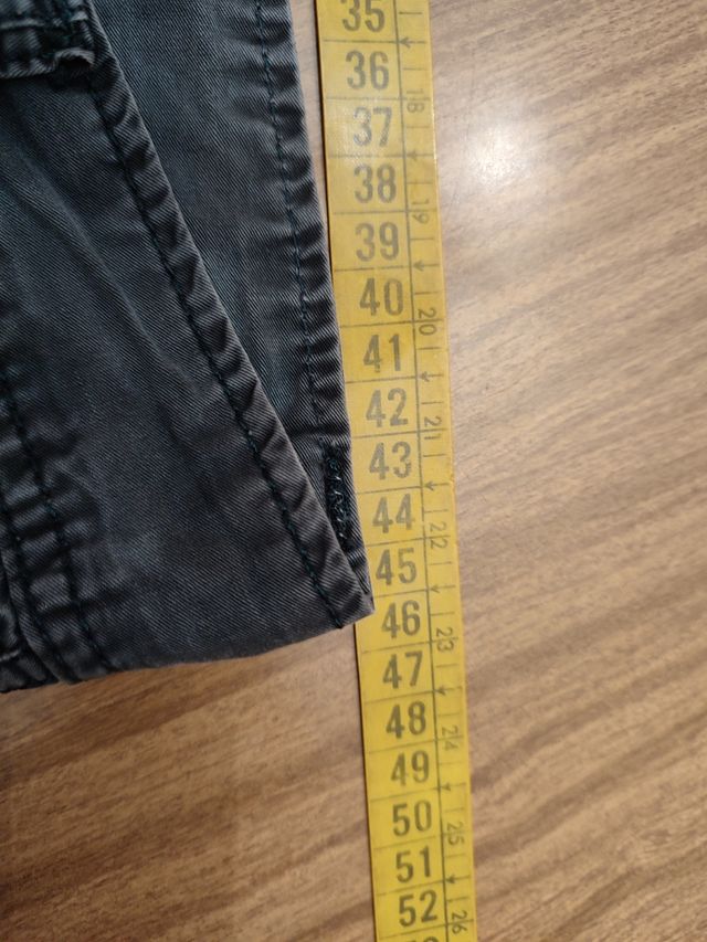 Pantalón corto tipo cargo talla L/XL