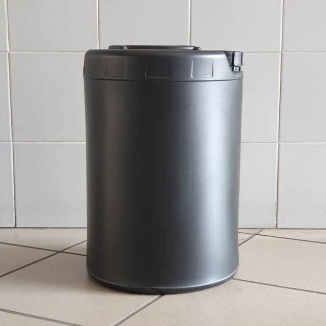 Tanica plastica 20L fusto fustino bidone secchia