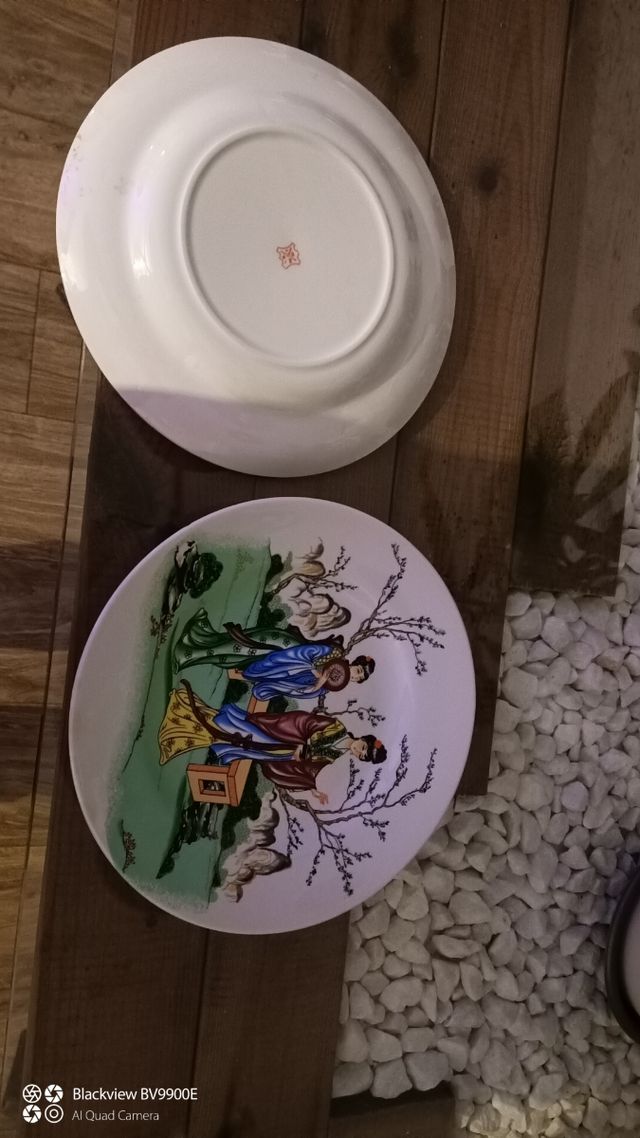 pareja de platos de cerámica antiguo . vintage