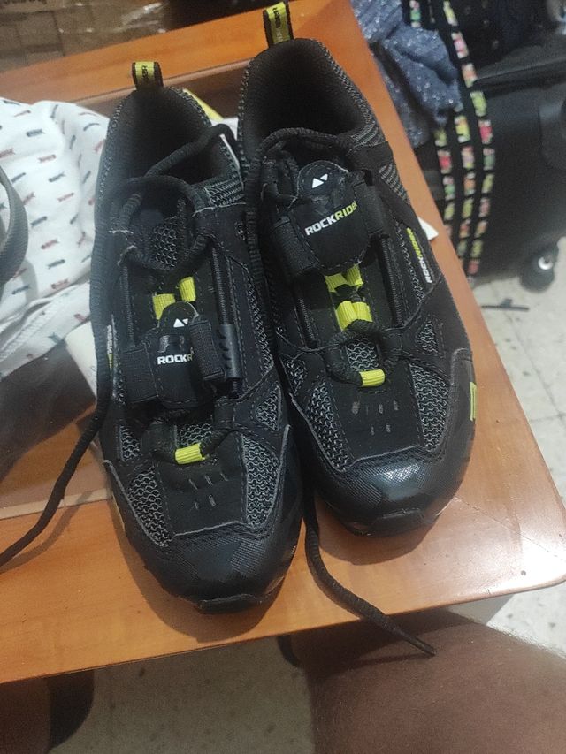 botas de ciclista rockrider