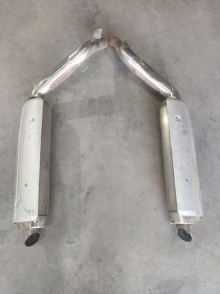 Escapes originales Aprilia Caponord ETV 1000