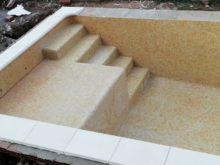 Instalación piscinas de obra/ servicios gunitado