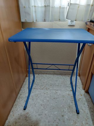 Mesa escritorio y silla