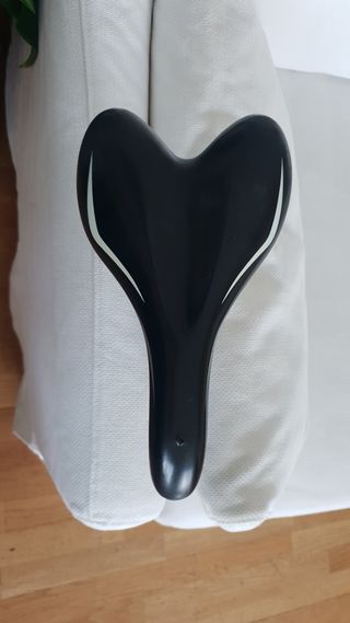 Sillín bicicleta con accesorios