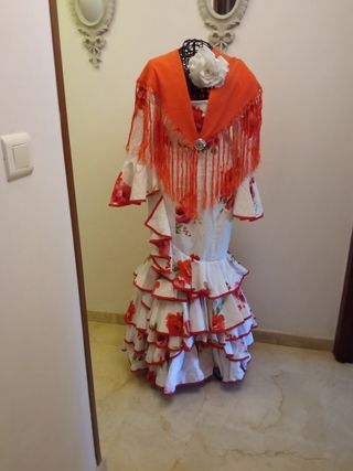 Traje flamenca y complementos