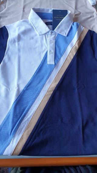 LOTE DE 2 POLOS TALLA 14 AÑOS.