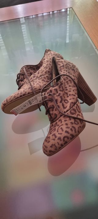 Botines leopardo 39