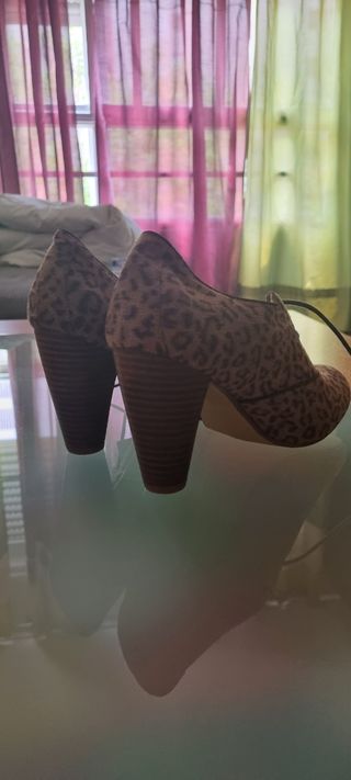 Botines leopardo 39