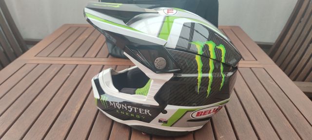 Casco de moto modelo Bell-10 Spherical Pro Circui