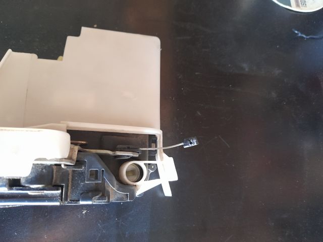 CERRADURA DELANTERA IZQUIERDA VOLKSWAGEN