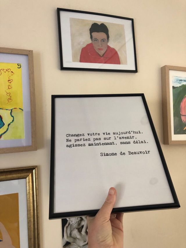 Simone de Beauvoir y cita motivacional Filosofía