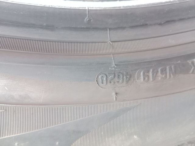 M33(255/55/20/110V)Pirelli Scorpion Verde