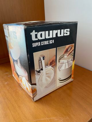 Exprimidor eléctrico Taurus