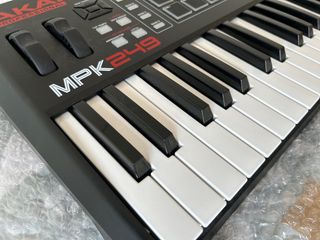 Teclado MIDI AKAI MPK249