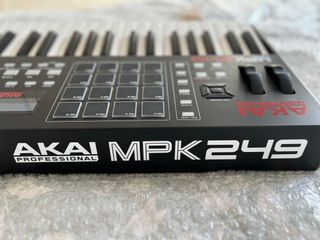Teclado MIDI AKAI MPK249