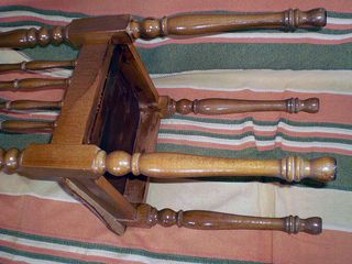 Silla pequeña antigua (solo entrega local Murcia)