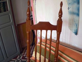 Silla pequeña antigua (solo entrega local Murcia)