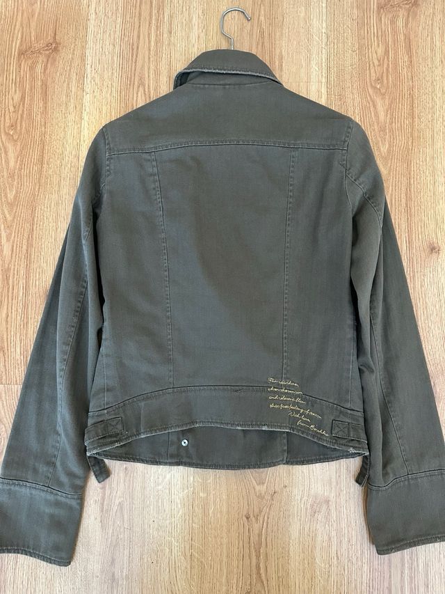 Cazadora vaquera chica de Bershka talla S