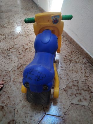 moto niño