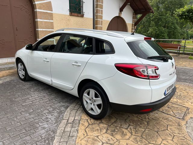Renault Megane Sport Tourer Limited dCi 110