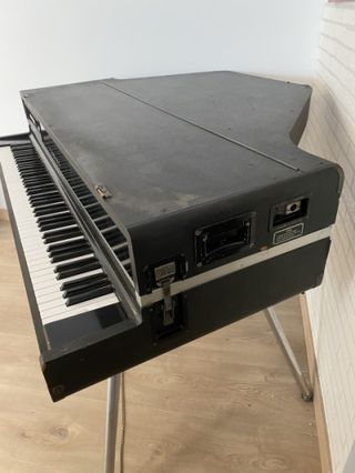 Piano YAMAHA CP80 con flightcase/ transporte