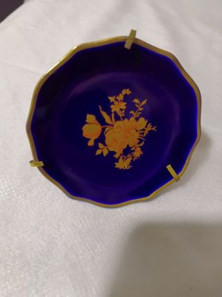 Coppia di piattini decorativi in Limoges