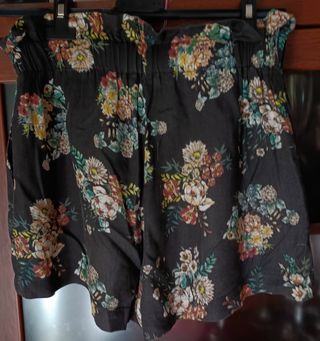 Falda pantalón marca Pull@bear