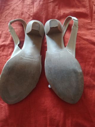 Zapato de verano, sandalias blancas talla 41