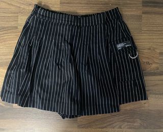 Short-falda Bershka XS