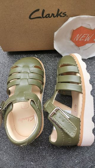 sandali clarks num 20 in pelle