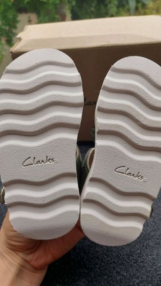 sandali clarks num 20 in pelle