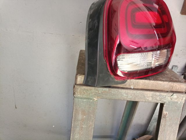 Piloto trasero derecho Citroen C3