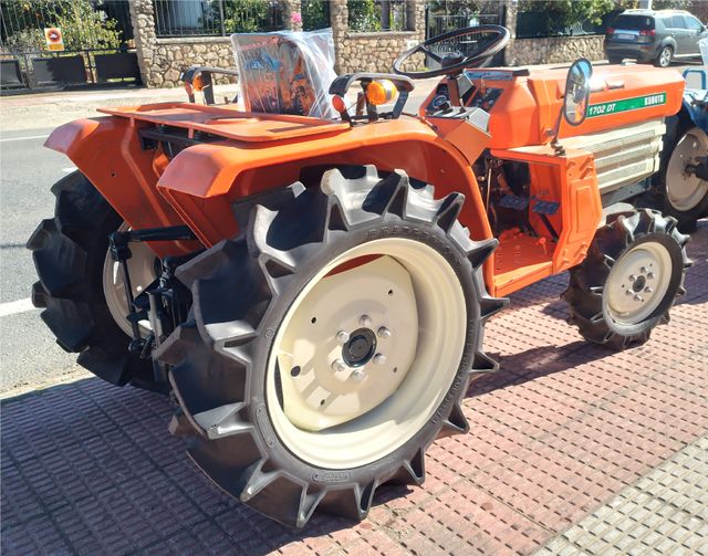 Mini Tractor KUBOTA.