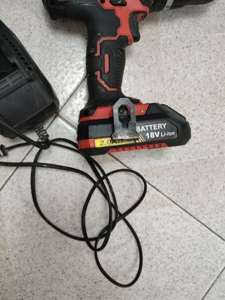 TALADRO PERCUTOR A BATERÍA STAYER PBL2022P