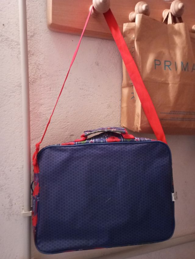 cartera de niño para cole o otras cosas