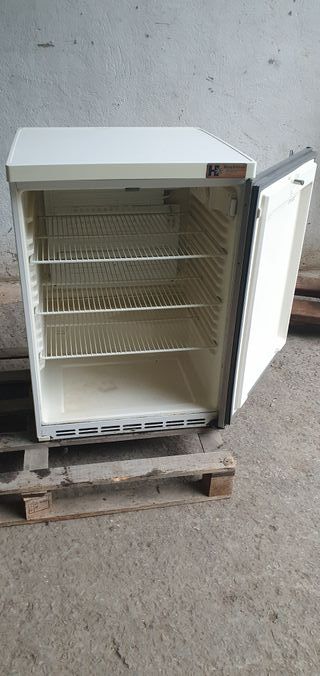 Frigorífico escarcha copas