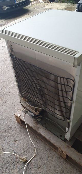 Frigorífico escarcha copas